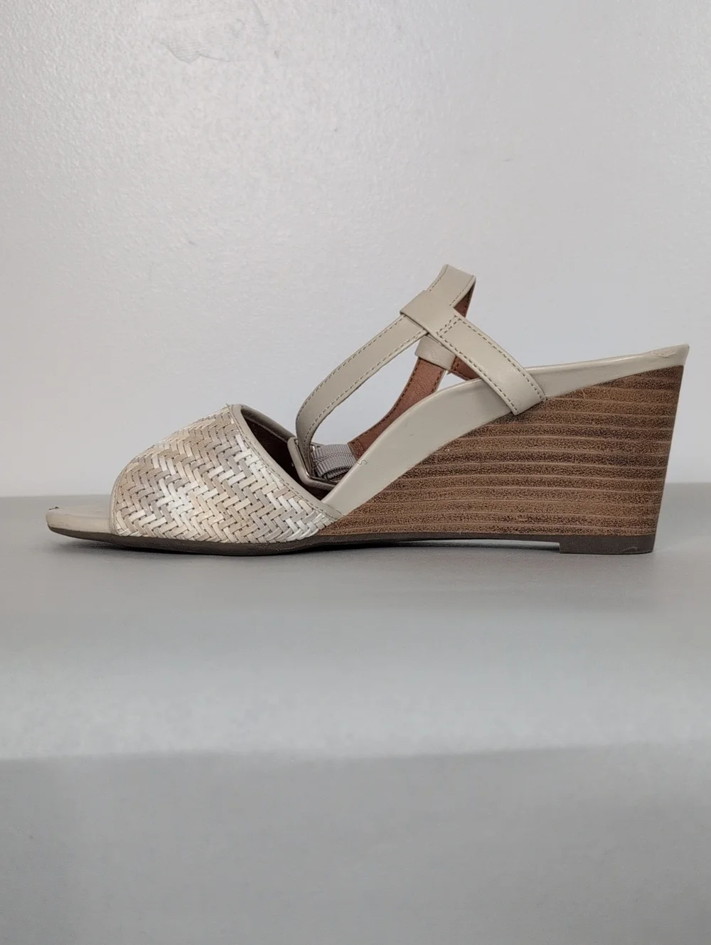 Vionic Clarita Wedge Sandals
